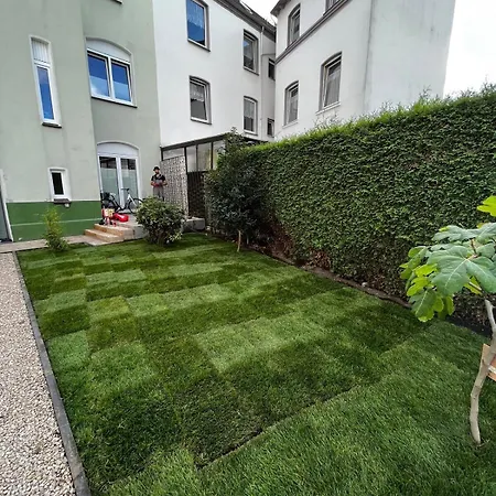 Lisboa: Messe/business/fewo Dus Hilden