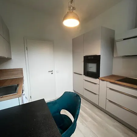 Lisboa: Messe/business/fewo Dus Apartment *